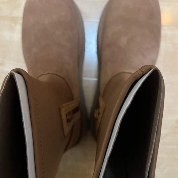 - ugg classic dipper boots - Picture 4 of 7